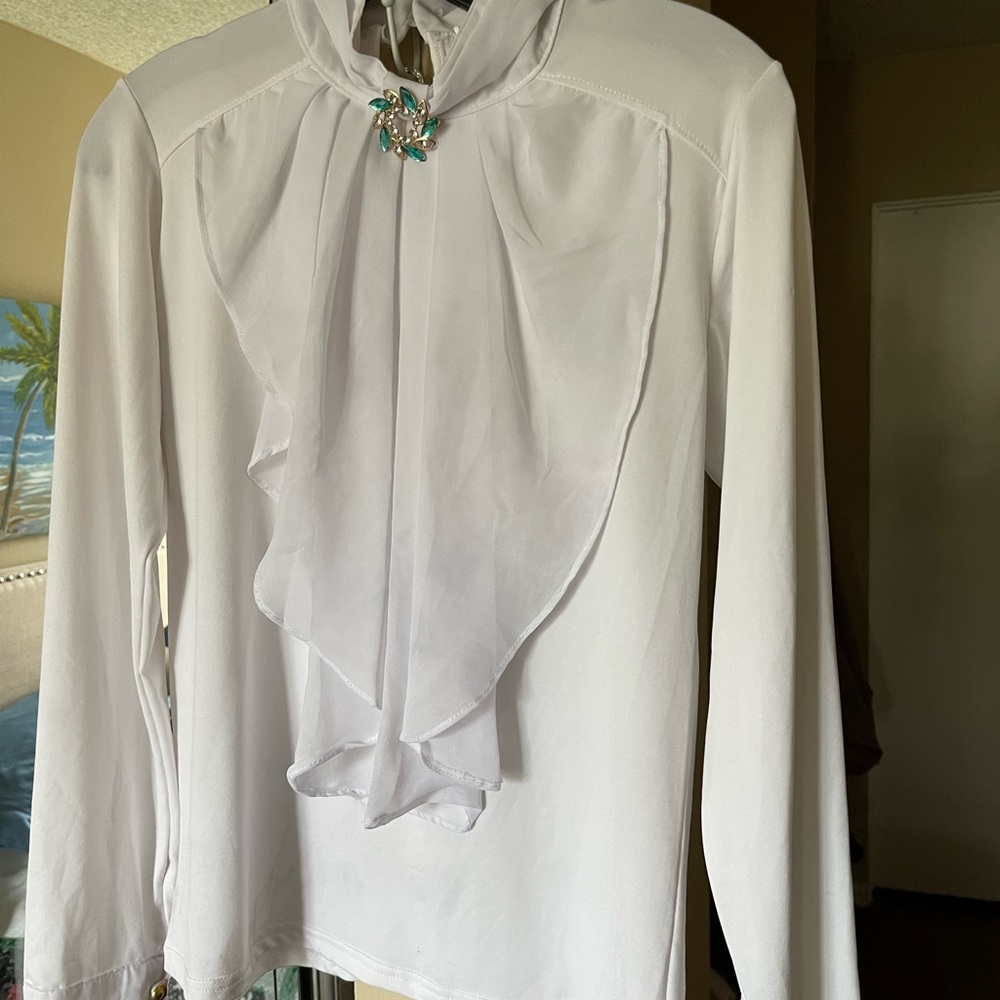 TOP BLOUSES